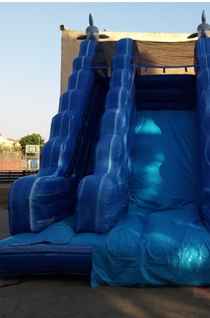 מתקן מתנפחים כחול